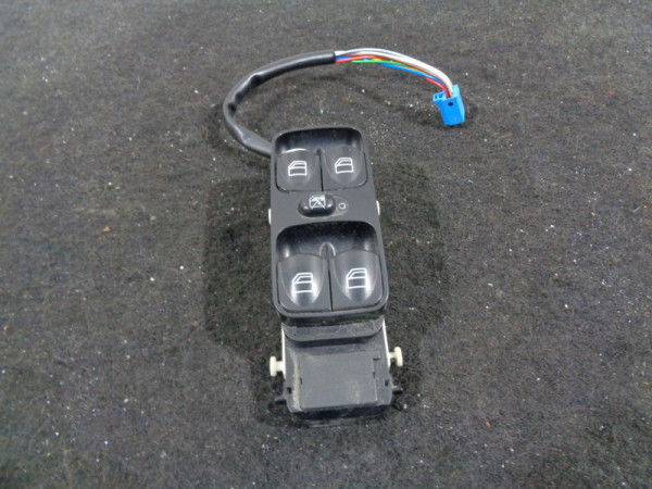 Mercedes C-Klasse W203 Schalter Fensterheberschalter A2038210479