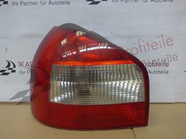 Audi A3 Rückleuchte links / Bj.´02 / 8L0 945 095 B