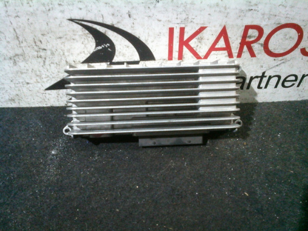 Audi A4 Verstärker Soundsystem 8T0035223AE
