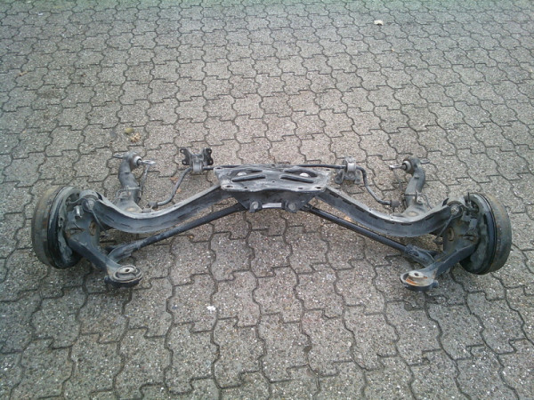 Fiat Doblo 263 hinterachse Achse hinten Achsträger ab 2015