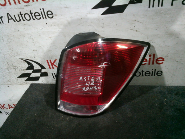 Opel Astra H Kombi Rückleuchte Rücklicht hinten rechts 13223674