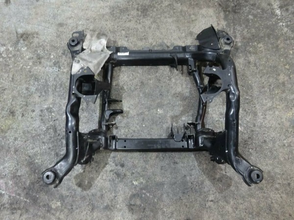 Mercedes R-Klasse W251 Vorderachse Achse Motorträger vorne