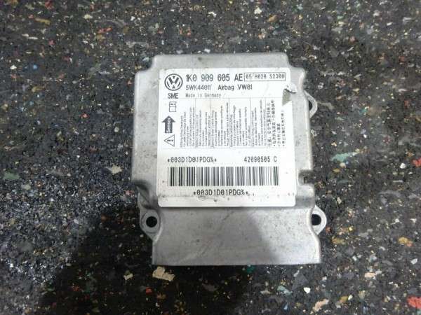 VW Golf Jetta Scirocco Airbagsteuergerät Steuergerät 1K0909605 AE