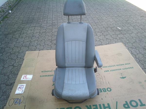 Mercedes Vito Viano W639 Beifahrersitz vorne Rechts sitze Sitz