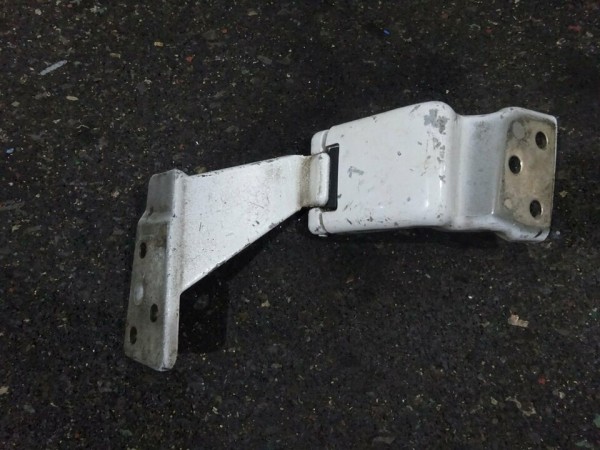 Mercedes Vito Viano W639 Scharniere hinten links oben A6397401937