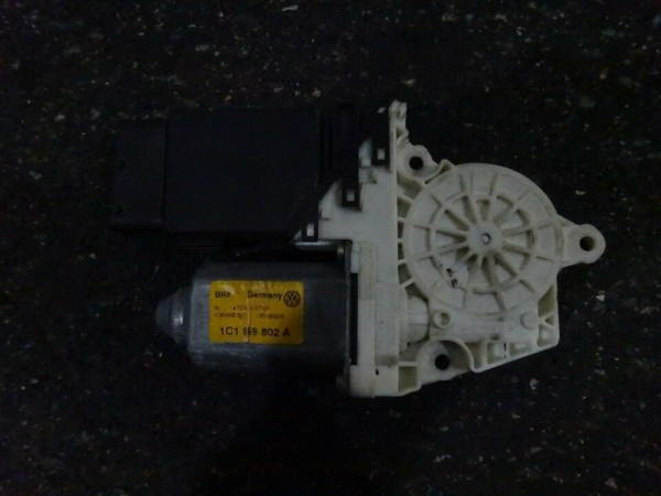 VW Golf IV 4 1J Fensterhebermotor vorne rechts 1C1959802 A