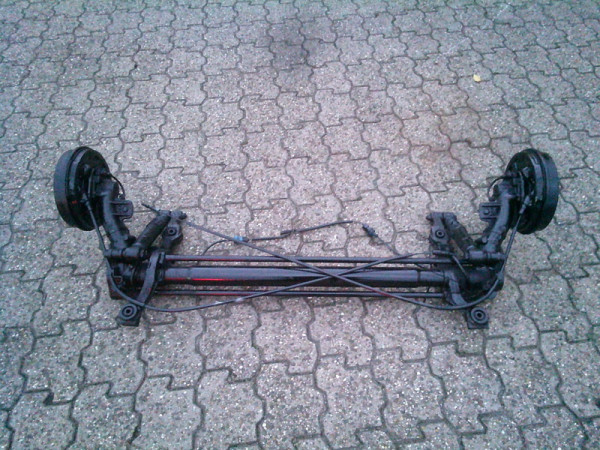 Peugeot 106 Citröen Saxo hinterachse mit ABS Trommelbremse Achse 
