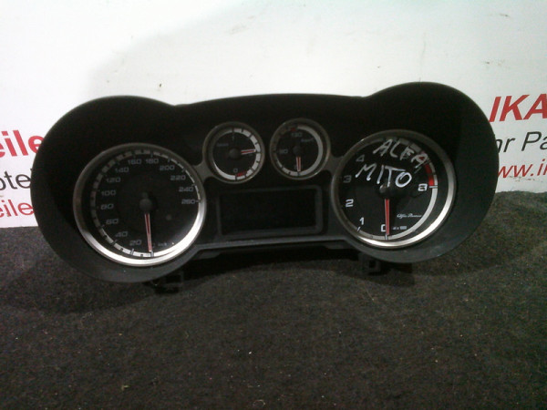 Alfa Romeo Mito Tacho Kombiinstrument Tachometer A2C5329802