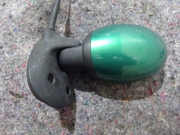 Renault Twingo 1 Außenspiegel Spiegel Antenne Fahrer links grün