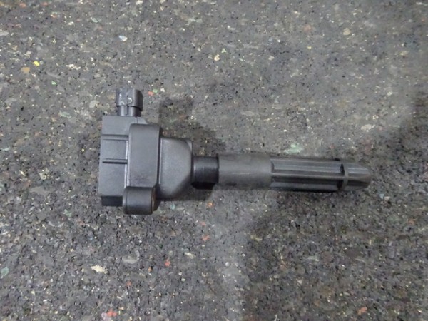 Mercedes C-Klasse Zündspule Zündspule Spule Zündkerze Beru 0040100041
