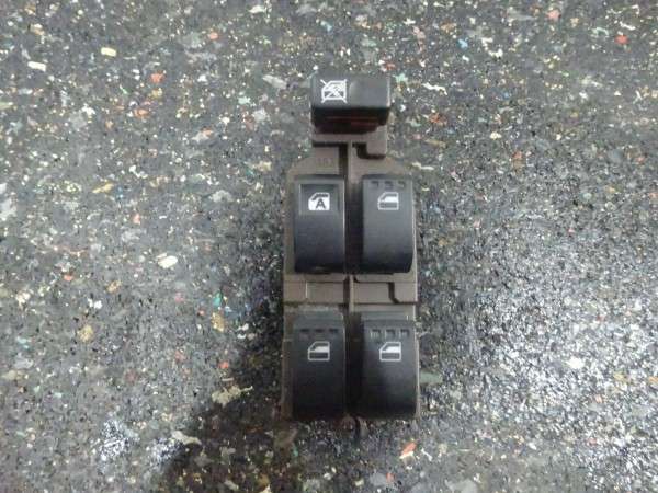Subaru Justy IV 4 Fensterheberschalter Schalter