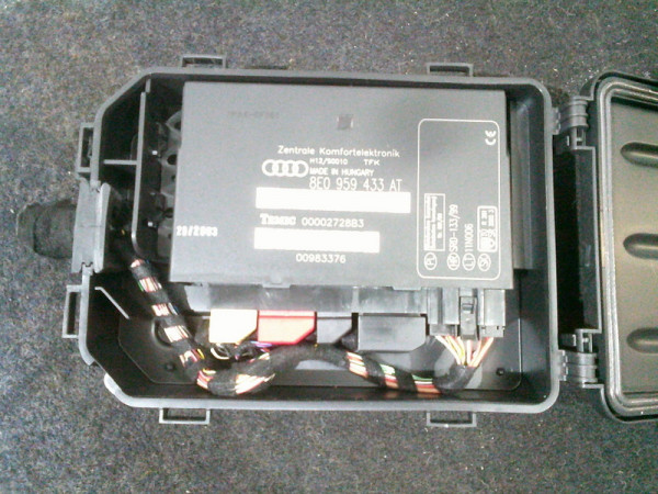 Audi A4 8E Komfortsteuergerät 8E0959433 AT Comfort Steuergerät