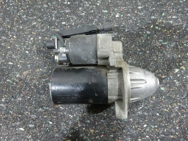 Mercedes C-Klasse W203 Anlasser Starter 0051513401 0001107403