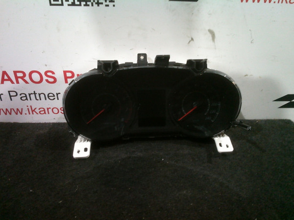 Mitsubishi ASX Instrumententafel DRehzahlmesser 8100C351