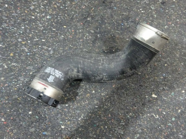 Mercedes C-Kl. W204 Ladeluftschlauch Turbo Schlauch A2045286682