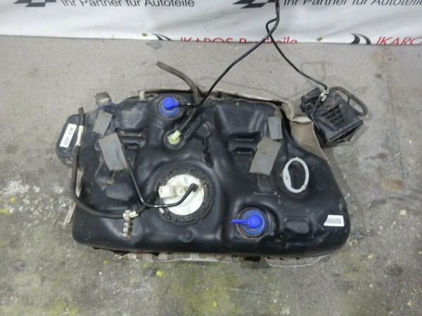 Opel Astra J Kraftstoff tank Benzintank Kraftstoffpumpe 495045101