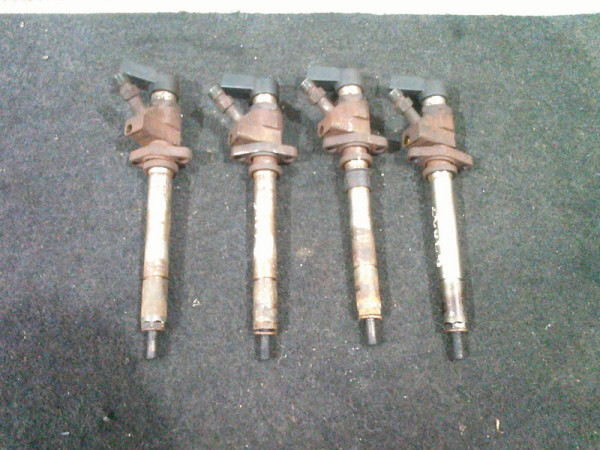 Ford Citröen Peugeot Volvo Einspritzdüse Düse Injektor 4 Stk. 9647247280 Je stück