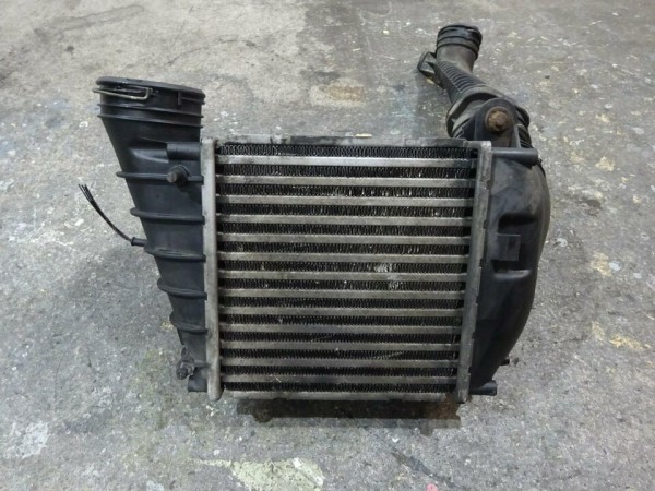 VW Golf IV 4 VW Bora Ladeluftkühler Intercooler 1J0145803N