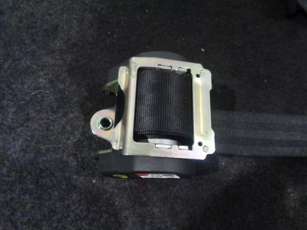 VW Golf V 5 1K Sicherheitsgurt Gurt hinten links 1K6857805