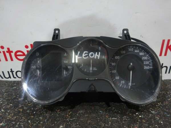 Seat Leon 1P Tachometer Kombiinstrument Tacho 1P0920847B
