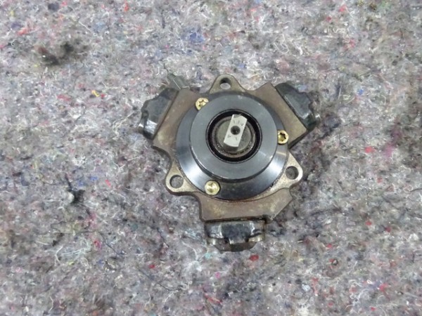 Mercedes E-Klasse CDI Hochdruckpumpe Einspritzpumpe A6110700501
