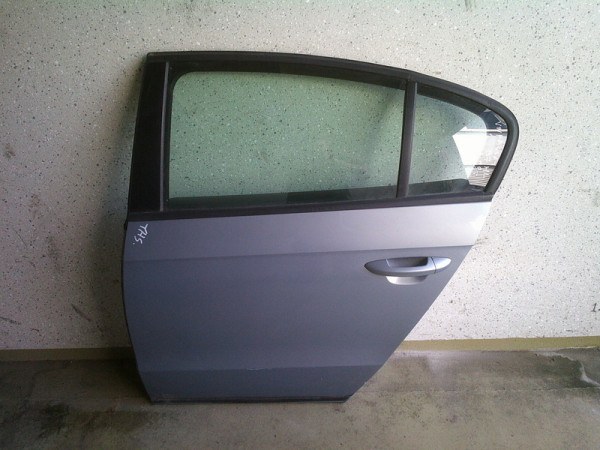VW Passat 3c B7 Limousine Türe hinten links türe 2010-2014 KN