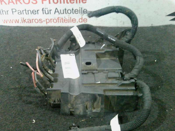 Opel Grandland X Sicherungskasten Steuergerät E137313