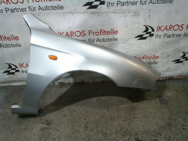 Alfa Romeo 147 Kotflügel Beifahrerseite rechts Silber Rostansatz