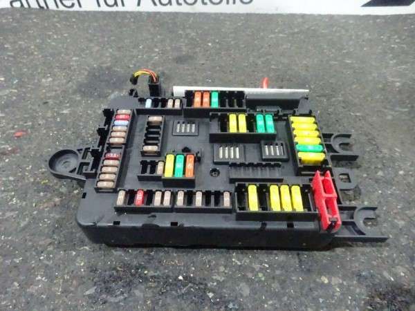 BMW 1er F20 F21 3er F30 F31 Sicherungskasten Steuergerät 9389070