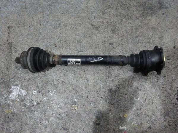 Audi A6 4B 2,5 Antriebswelle Welle vorne links 4B0407271C
