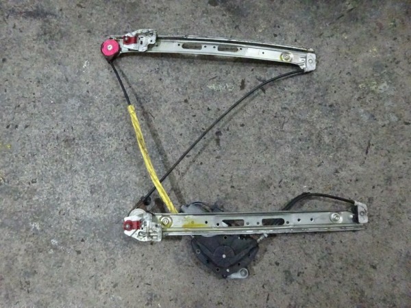 BMW 3er E46 Kombi Limo Fensterheber Motor vorne links 83620630
