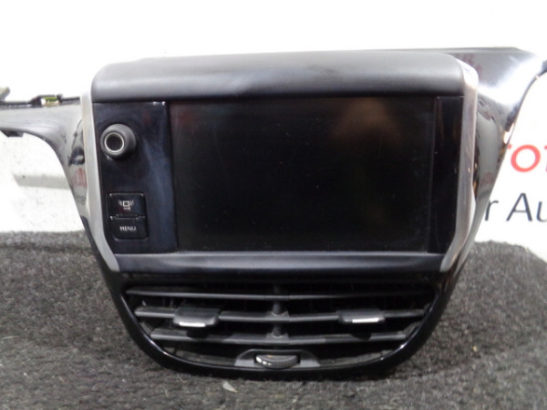 Peugeot 208 Display Anzeige Navigation Bildschirm