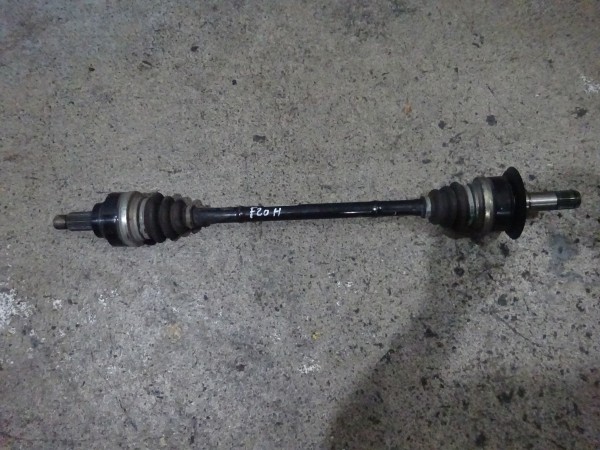 BMW 1er E87 3er E90 E91 Antriebswelle Gelenkwelle rechts 8680348
