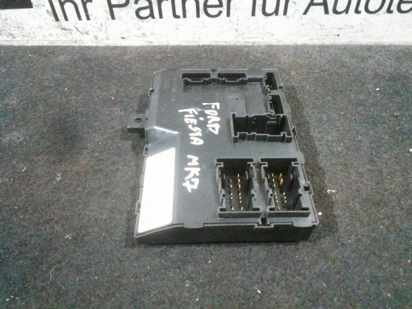 Ford Fiesta 1.6 TDCI Komfortsteuergerät Bordnetzsteuergerät Steuergerät Elektr. Modul 8V5115K600CG