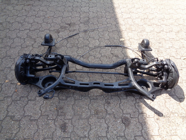 VW Golf V 5 1K Seat Skoda Hinterachse Achse hinten Achsträger