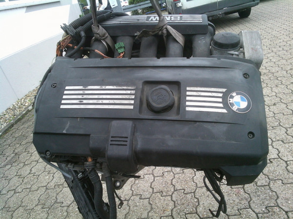 BMW 3er E90 E91 E92 E93 LCI 330i 530i Motor N52 N52B30A BMW E60 E61