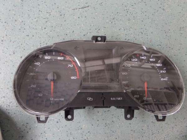 Seat Ibiza 6J Kombiinstrument Instrumente Kombi Tacho 6J0920800K