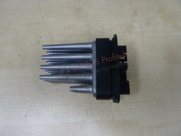 Opel Astra H Widerstand Gebläsemotor 52488536