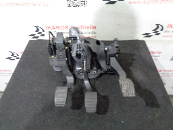 Jeep Compass II 2 Gaspedal Fahrpedal Pedal 6PV01017515