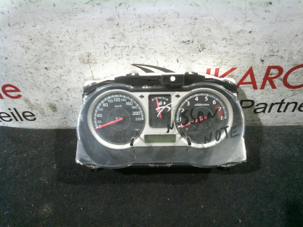 Nissan Note E11 Tacho Kombiinstrument