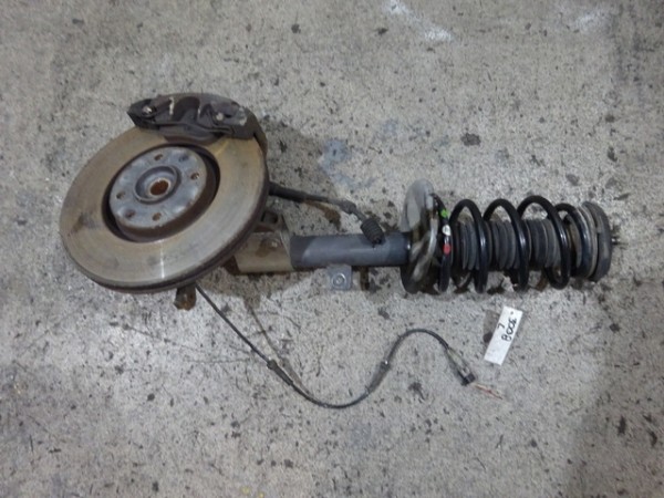 Mercedes W169 W245 Achsschenkel Radnabe Federbein Dämpfer links