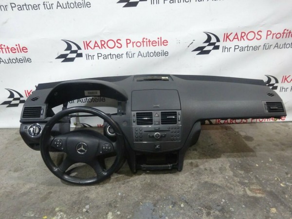 Mercedes C-Klasse W204 Armaturenbrett Lenkrad Vorfacelift 2007-10