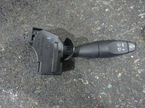 Ford Focus l 1 Lenkstockschalter Wischerschalter 98AG17A553