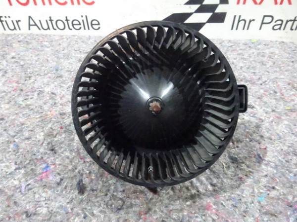 Audi A4 8W Q7 4M Heizungslüfter Gebläsemotor Lüfter 4M1820021 A