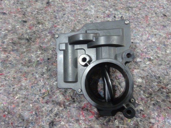 VW Audi Seat Skoda 1,4 TSI Drosselklappe Stutzen 03C128063 A
