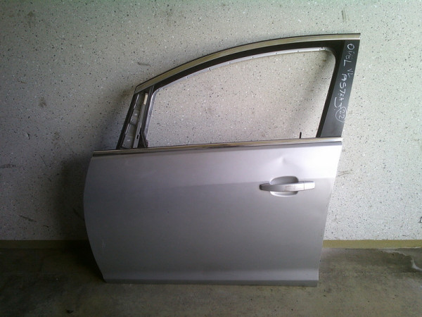 Opel Astra J Fahrertüre vorne Links tür Fahrerseit türe Silber KN