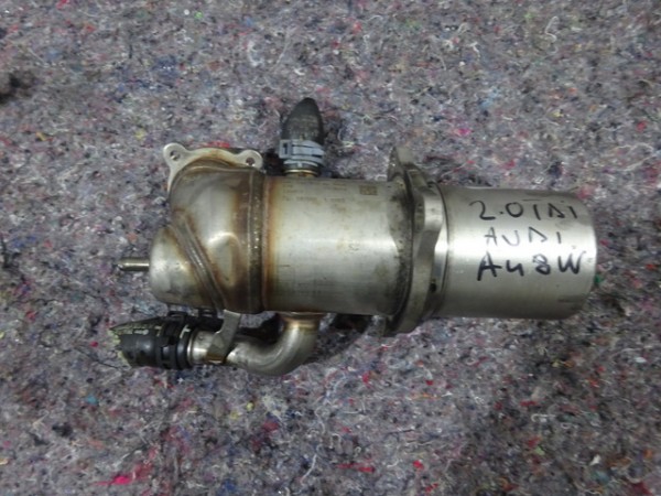 Audi A4 8W AGR Ventil Abgasrückführungsventil 04L131512 A