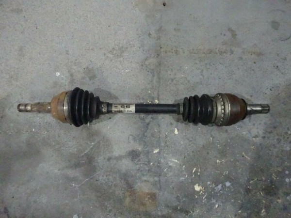 Opel Astra J Antriebswelle Welle Fahrerseite Links 13250860 CG