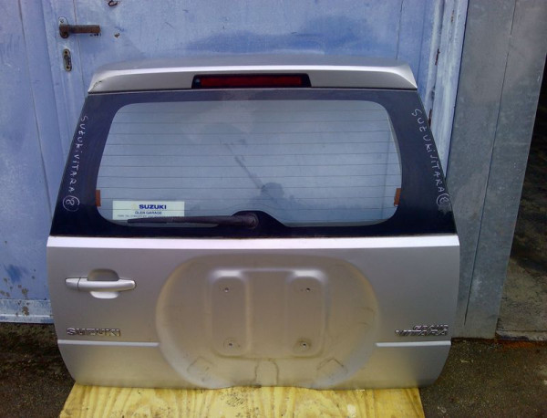Suzuki Grand Vitara II 2 JT Heckklappe Heckdeckel 2005-2015 KN 8