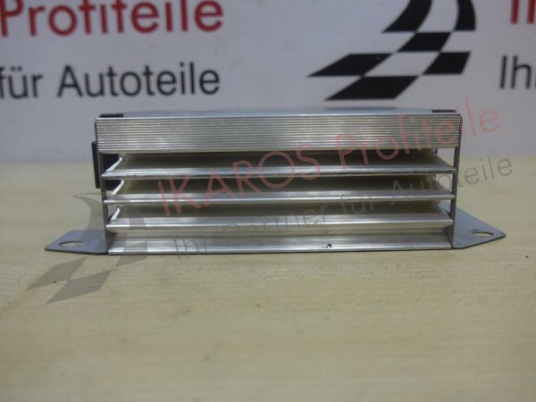 AUDI A4 8E B7 Radio Verstärker Amplifier 8E9035223D